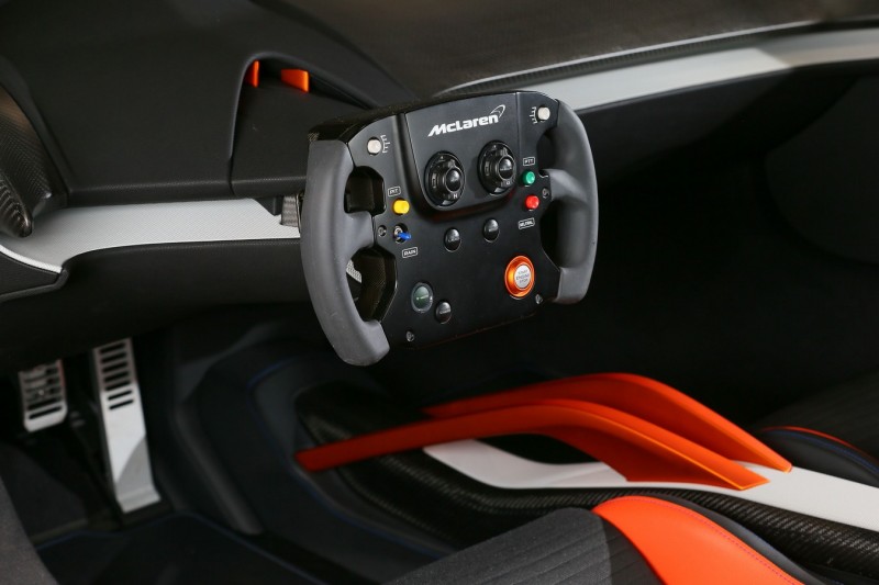 2016-McLaren-675LT-CES-JVCKenwood-2