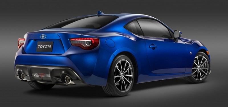 2016-Toyota-GT86-8