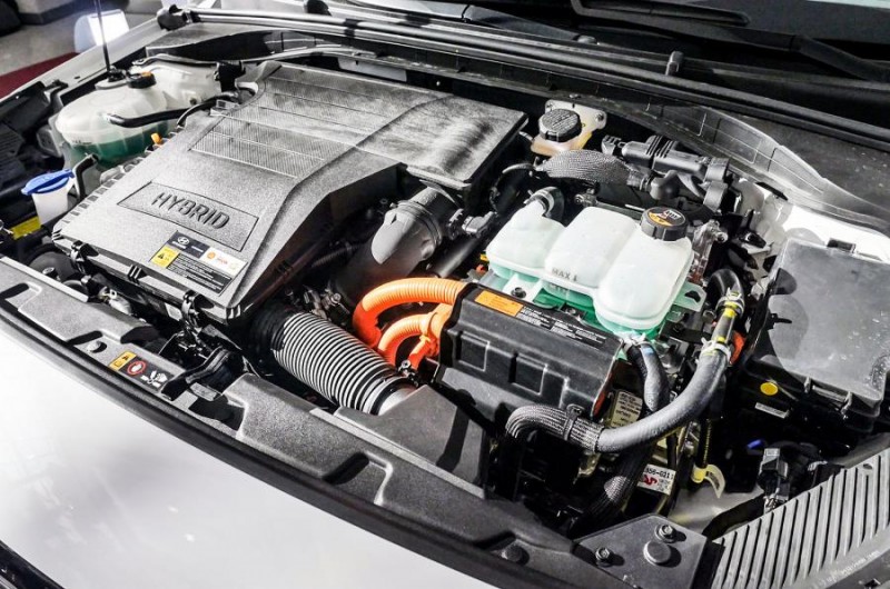 2016-hyundai-ioniq-6