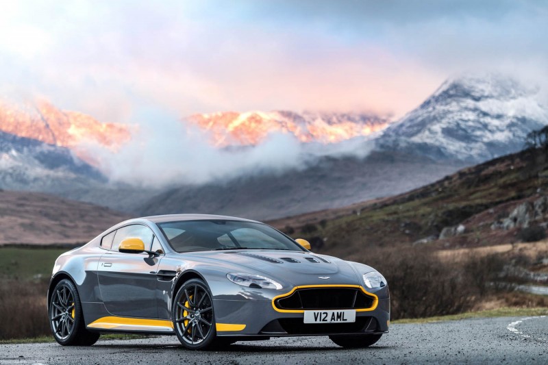 2016 Aston Martin Vantage S V12 Manual - AutoBuzz.my