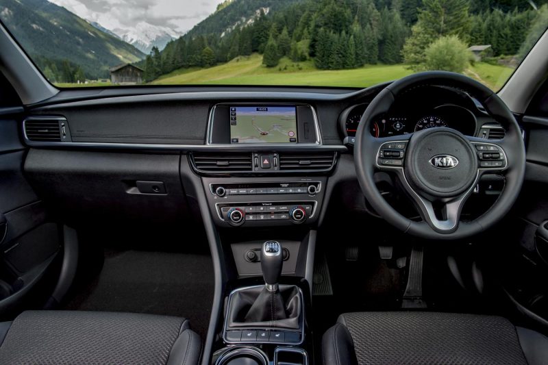 2016 Kia Optima Sportswagon 1.7 CRDi - AutoBuzz.my