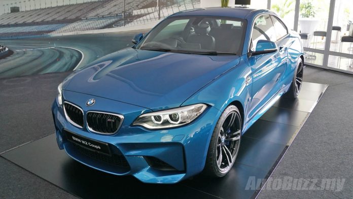 2016-BMW-M2-Launch-001a