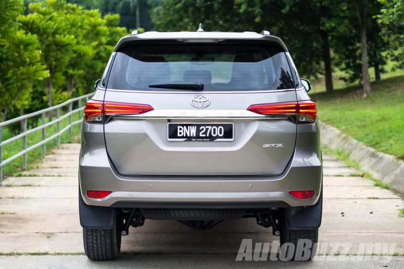 2016 Toyota Fortuner 2.7L SRZ Review - AutoBuzz.my