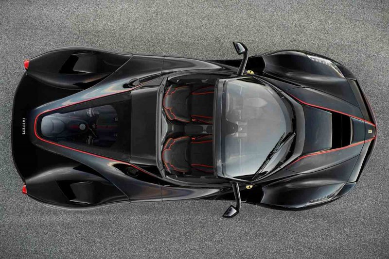 2016-ferrari-laferrari-aperta-04