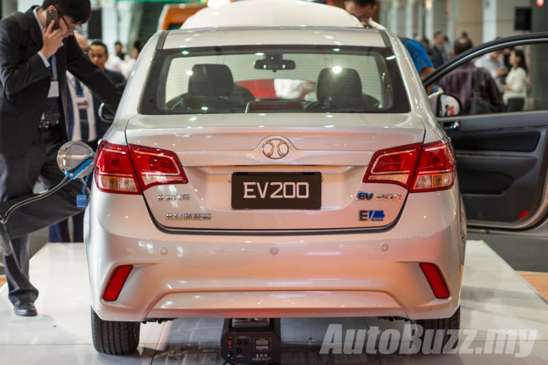 2016 BAIC EV 200 Preview - AutoBuzz.my