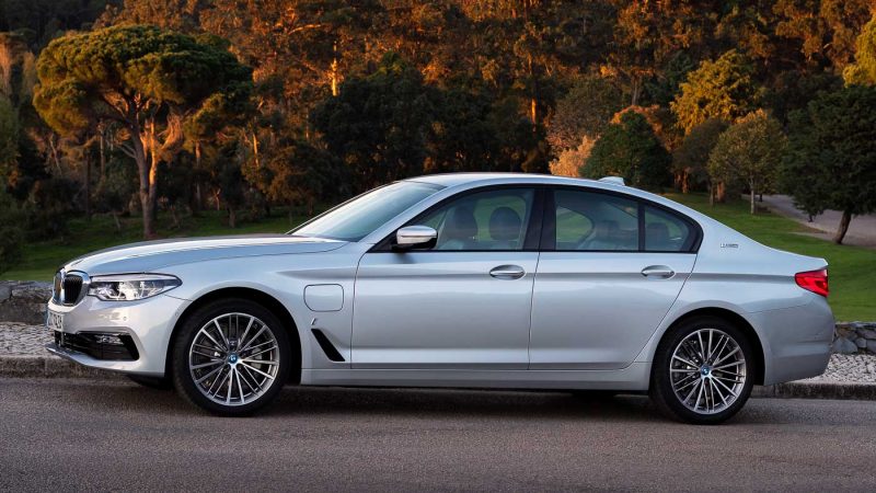 2016 BMW G30 530e iPerformance