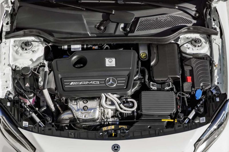 2017 Mercedes-Benz GLA 45 Facelift Unveiled