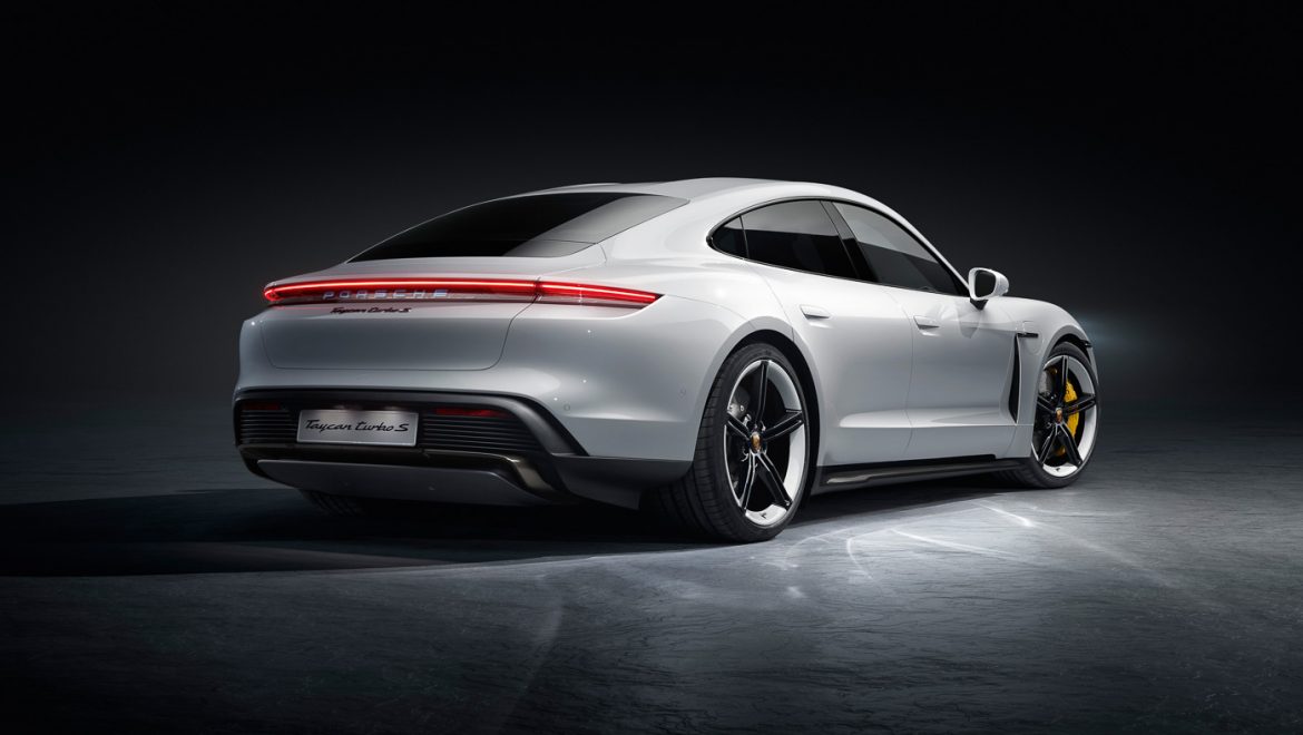 Porsche taycan электрокар