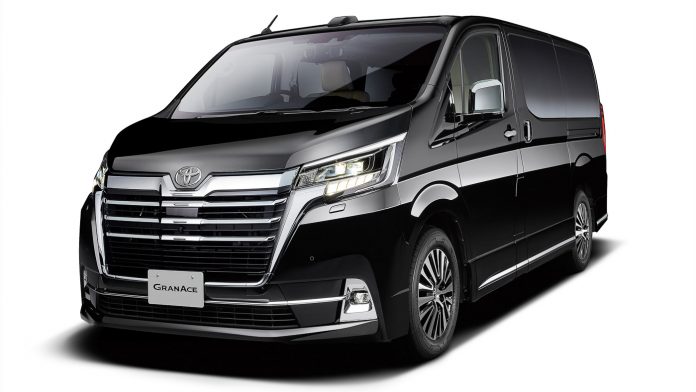 2019-Toyota-Granace-MPV-2