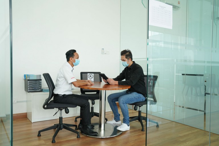 Honda dealership new SOP - use of face masks and social distancing