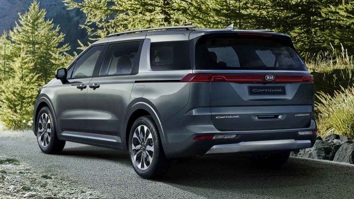 New 2020 Kia Carnival pictures