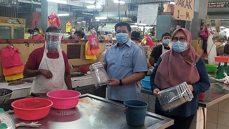 Perodua delivers 10,000 face shields to Hulu Selangor and Selayang municipals