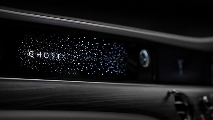 2020-Rolls-Royce-Ghost-Illuminated-Fascia-1-2