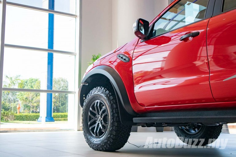 Gallery: Ford Ranger Raptor X - Same same, but different - AutoBuzz.my