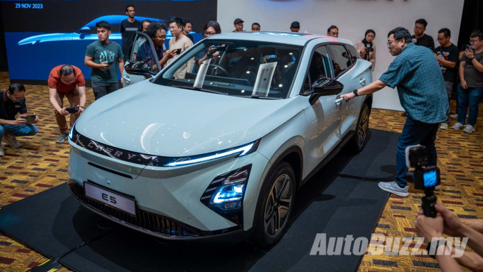 2023-Chery-Omoda-E5-Preview-2