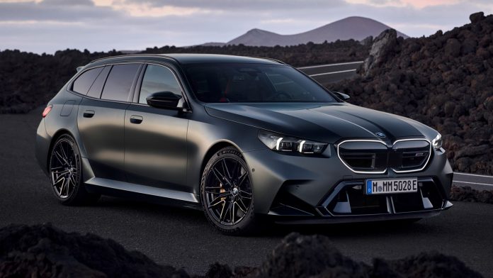 BMW-M5-Touring-G91-15