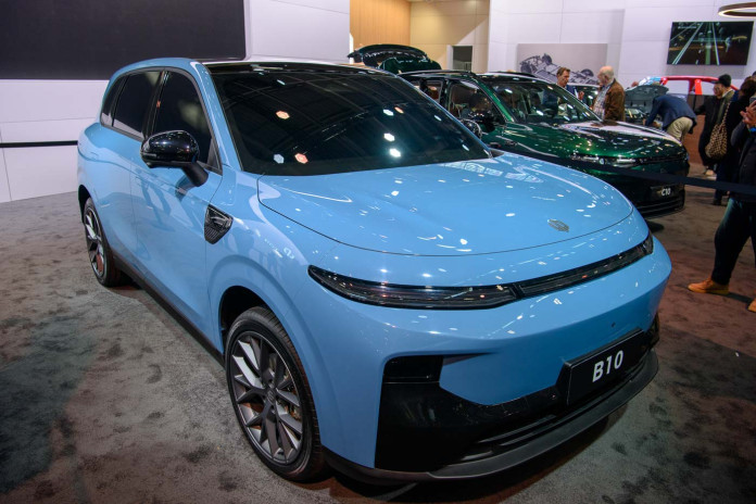 2024-Leapmotor-B10-Paris-3