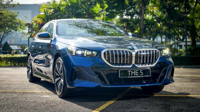 2025-BMW-530i-M-Sport-Malaysia-1
