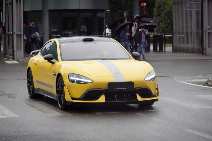 2025-Xiaomi-SU7-Ultra-spotted-at-Ferrari-HQ-3