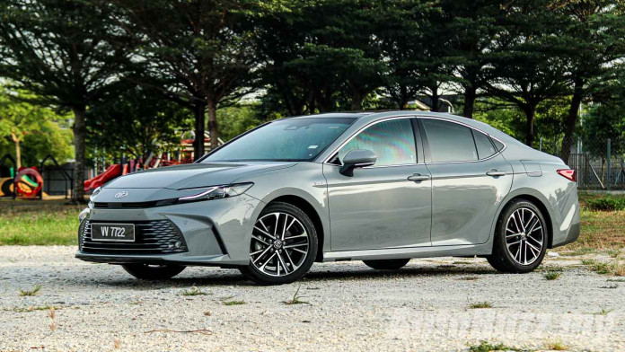 2025-Toyota-Camry-Hybrid-2_Feature