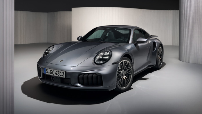 2025-Porsche-911-Turbo-S-992.2-30