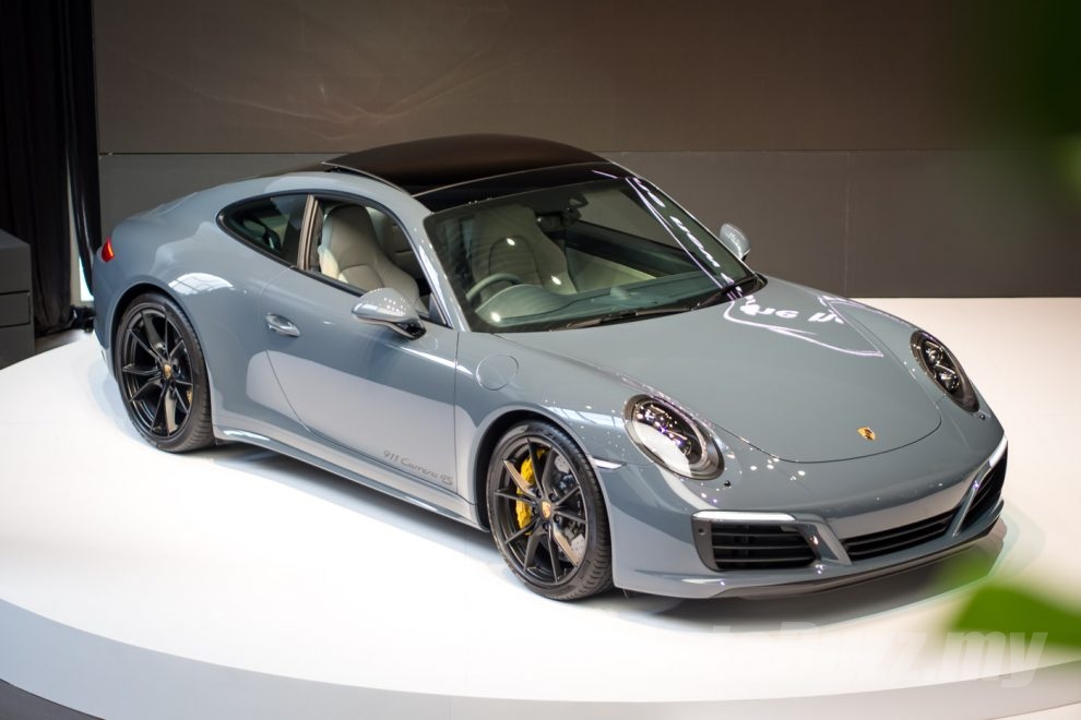 2016-Porsche-911-Launch-36-990x660