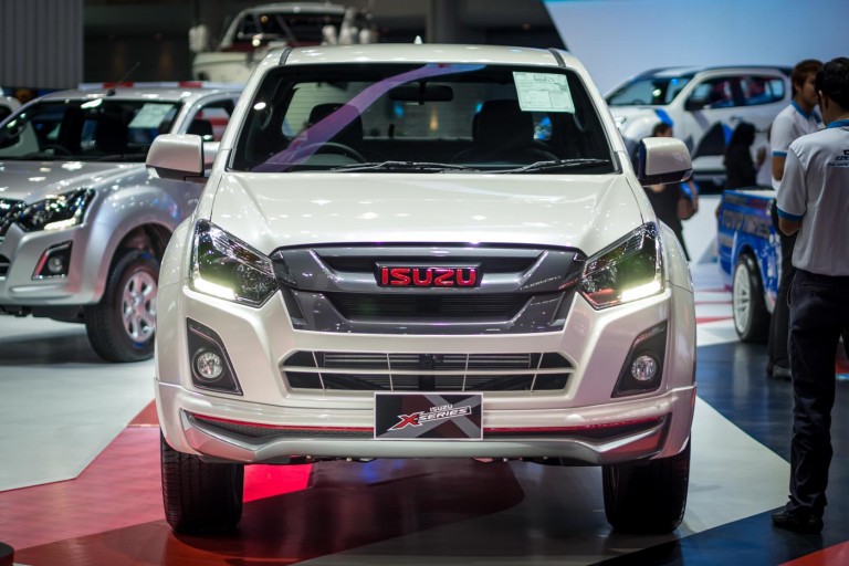 2016-Isuzu-D-Max-Bangkok-2-768x512