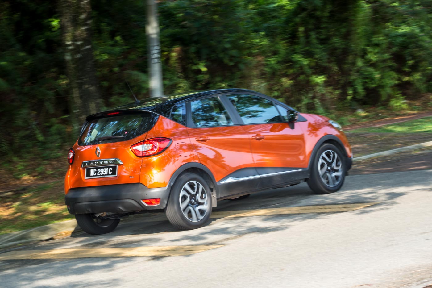 2016 Renault Captur 1.2L Review - AutoBuzz.my
