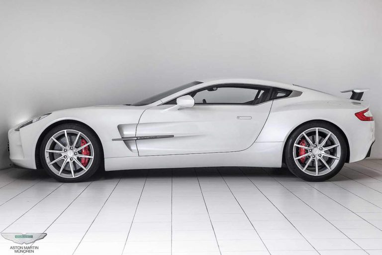 2016-aston-martin-one-77-for-sale-4-768x512