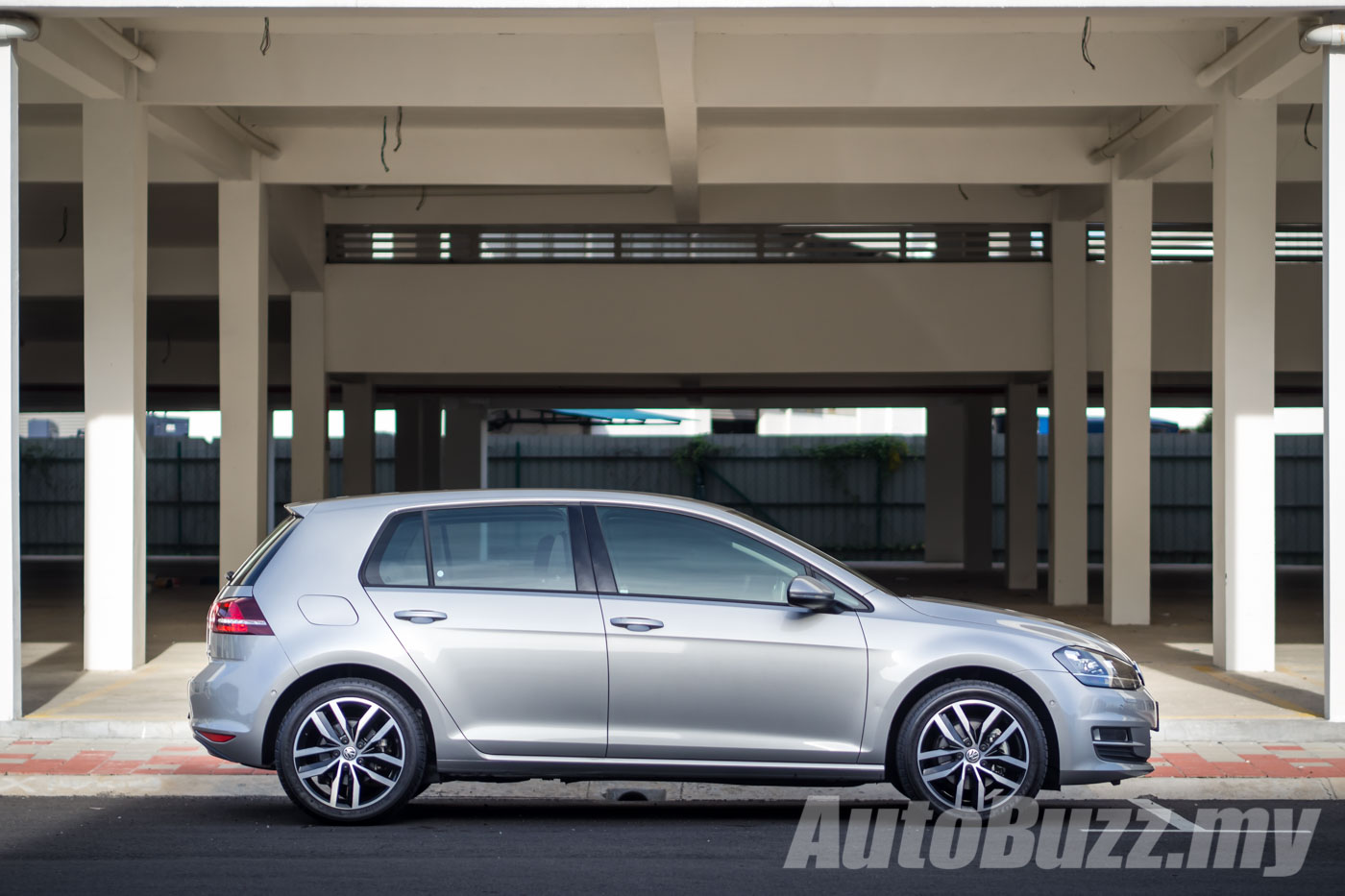 2016 Volkswagen Golf 1.4 TSI Review - AutoBuzz.my
