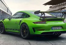 来看看Mark Webber踩尽Porsche 911 GT3 RS的视频!