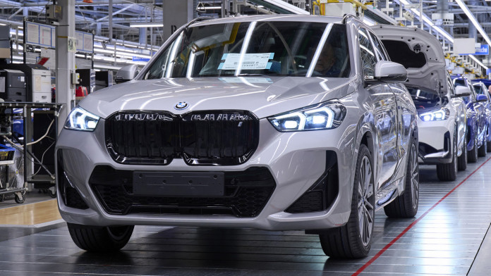 bmw-ix1-production-begin