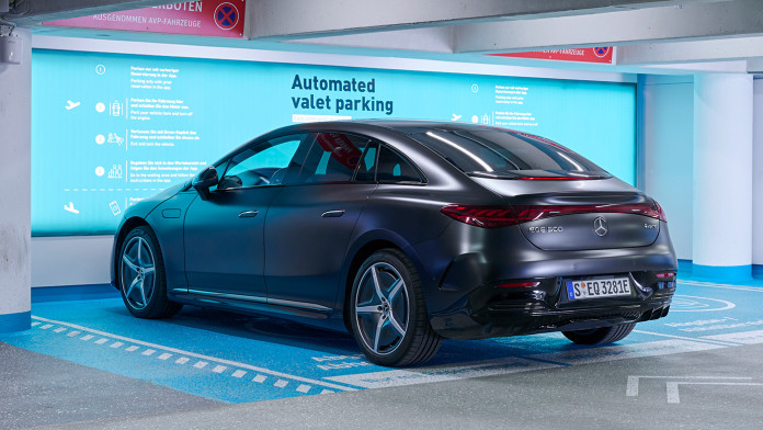 Mercedes-Benz-EQE-L4-driverless-automated-parking-system