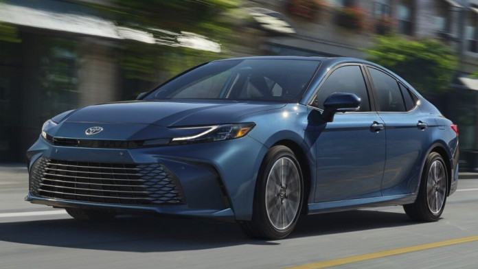 9th-generation-all-new-Toyota-Camry-debut-USA-6