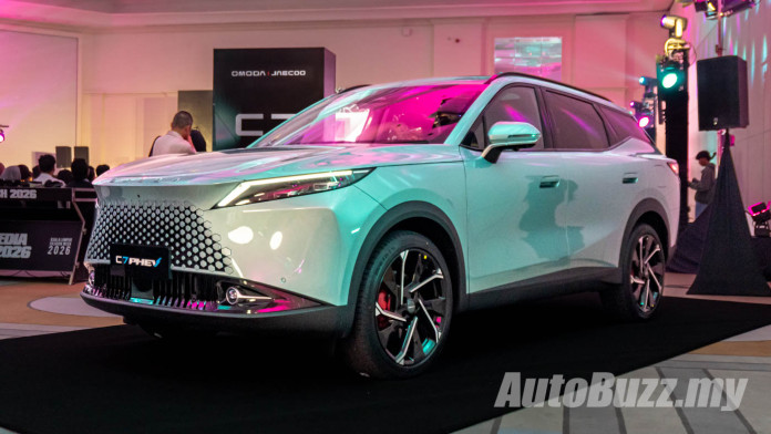 2026-Omoda-C7-PHEV-Preview-10